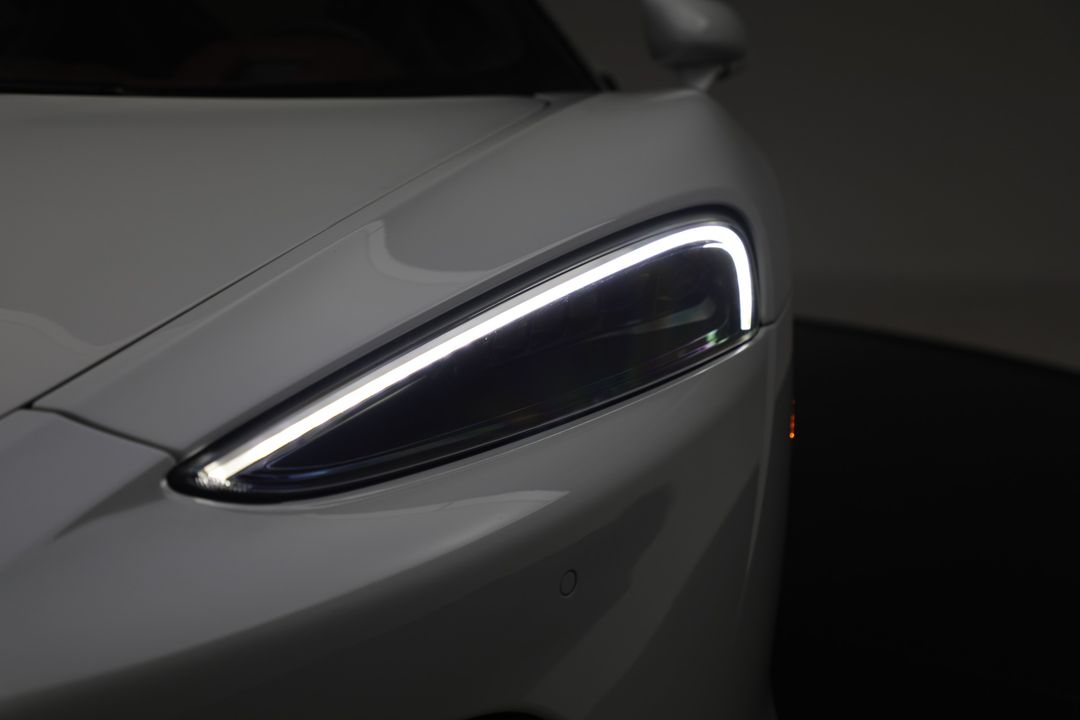2023 McLaren GT