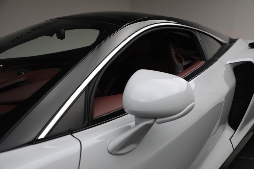 2023 McLaren GT