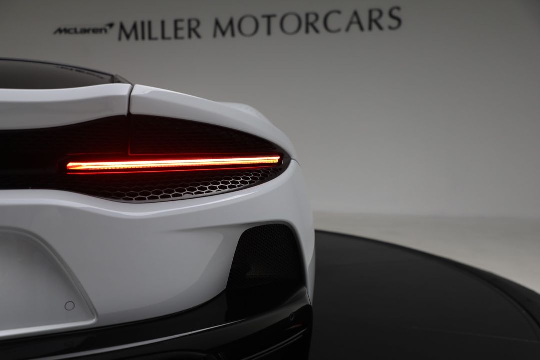 2023 McLaren GT