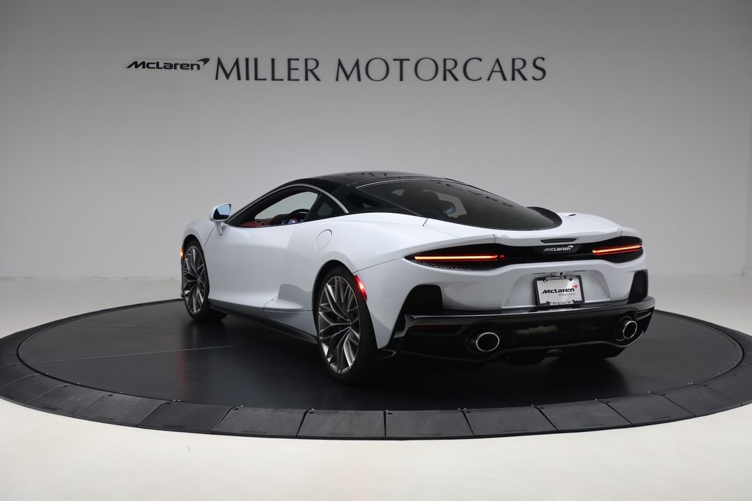 2023 McLaren GT
