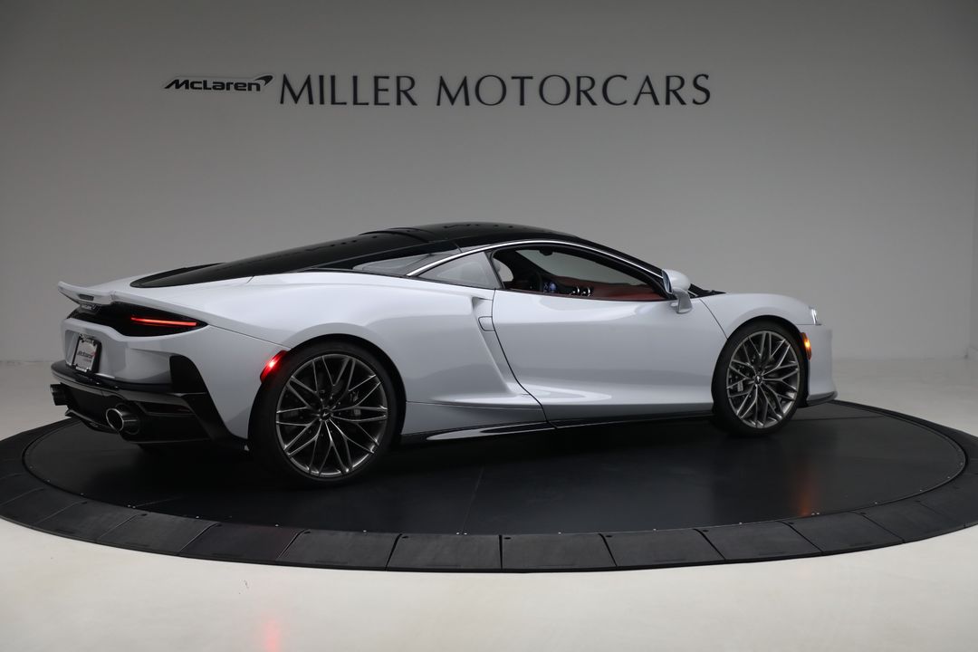 2023 McLaren GT