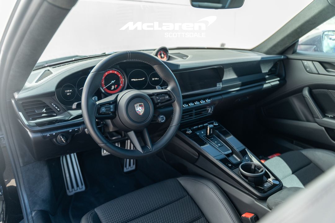 2024 PORSCHE 911