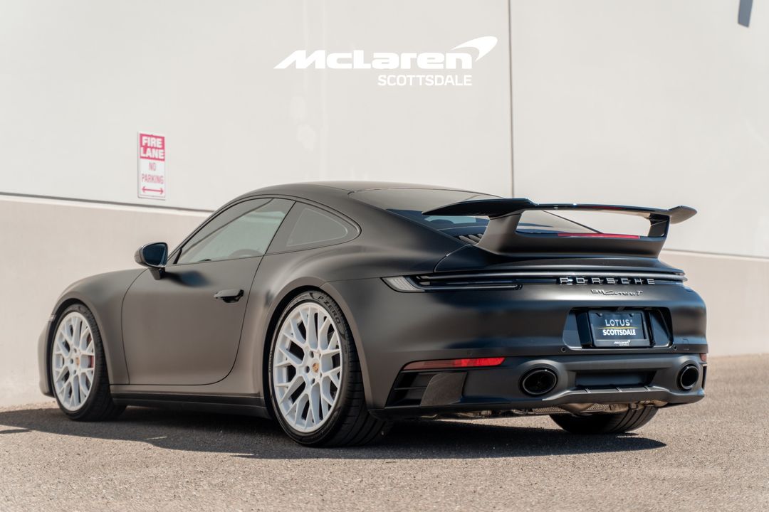 2024 PORSCHE 911