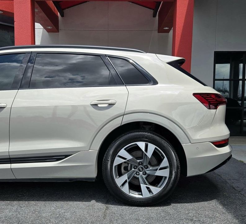 2021 Audi e-tron