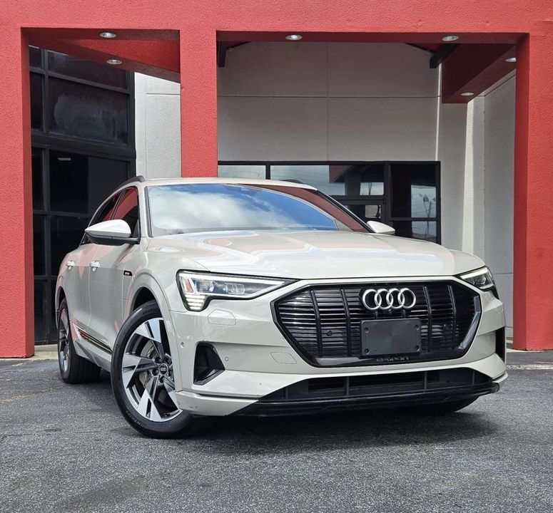 2021 Audi e-tron