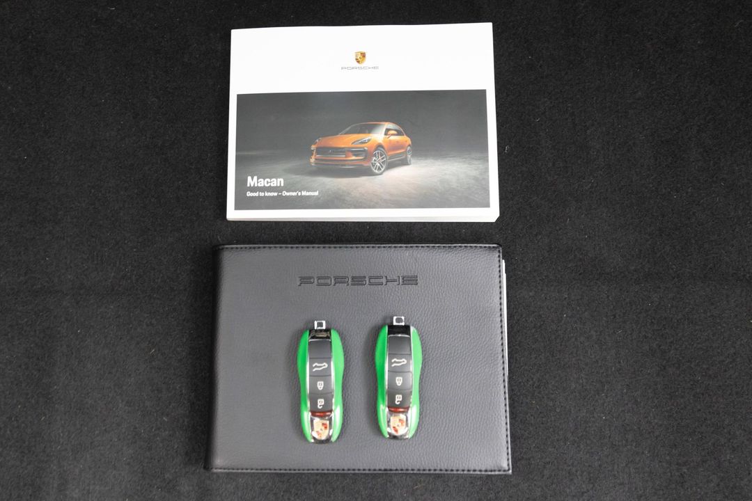 2022 Porsche Macan