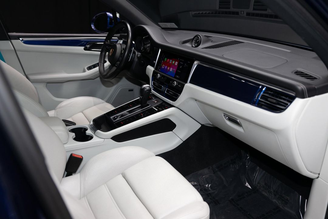 2022 Porsche Macan