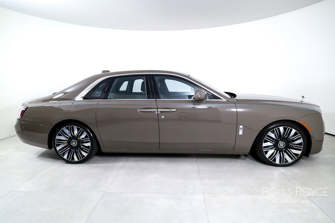 2025 Rolls-Royce Ghost