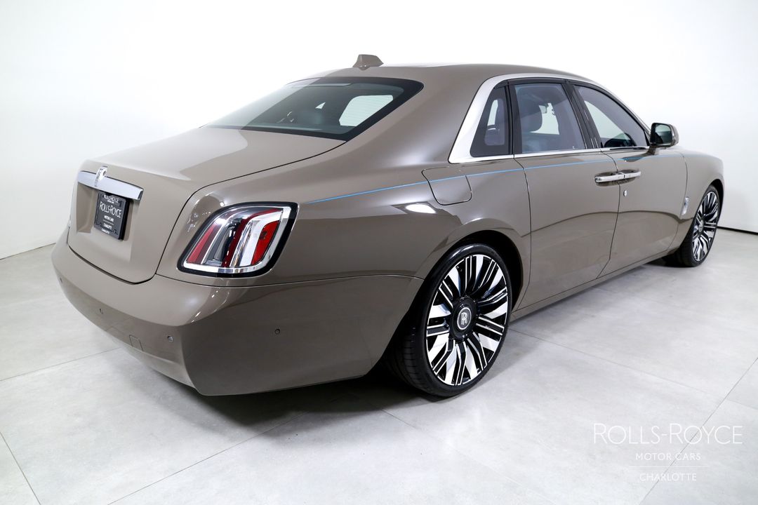 2025 Rolls-Royce Ghost