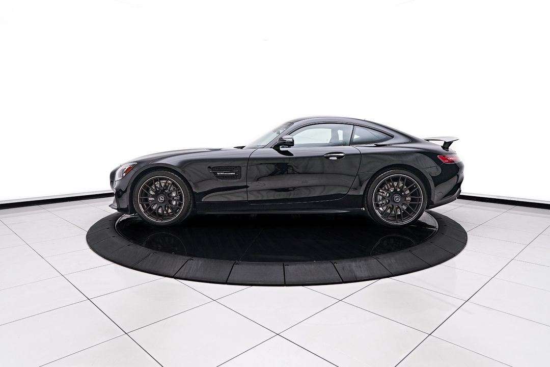 2017 Mercedes-Benz AMG   GT