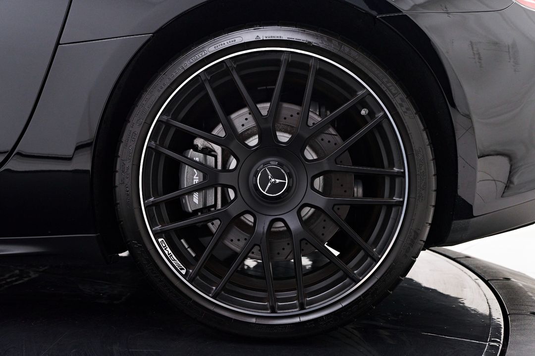 2017 Mercedes-Benz AMG   GT