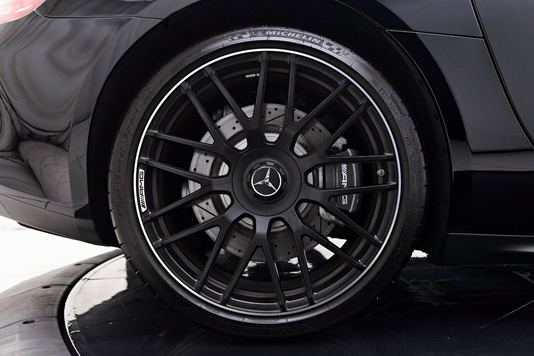 2017 Mercedes-Benz AMG   GT