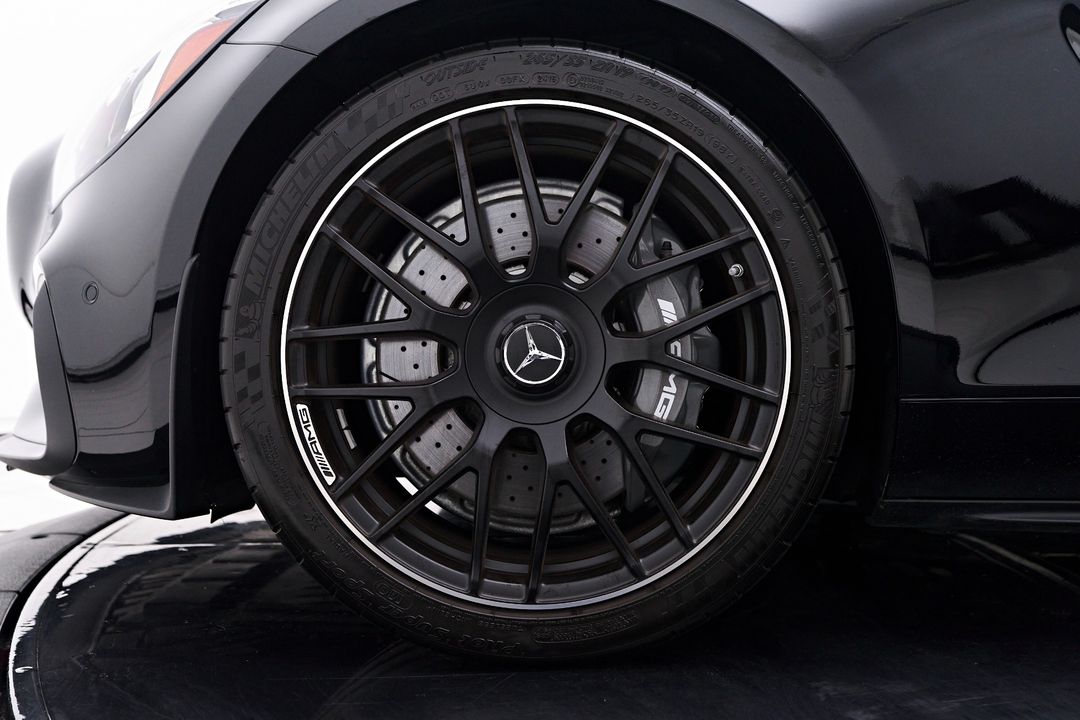 2017 Mercedes-Benz AMG   GT
