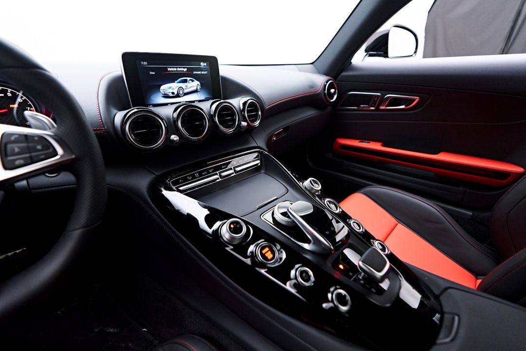2017 Mercedes-Benz AMG   GT