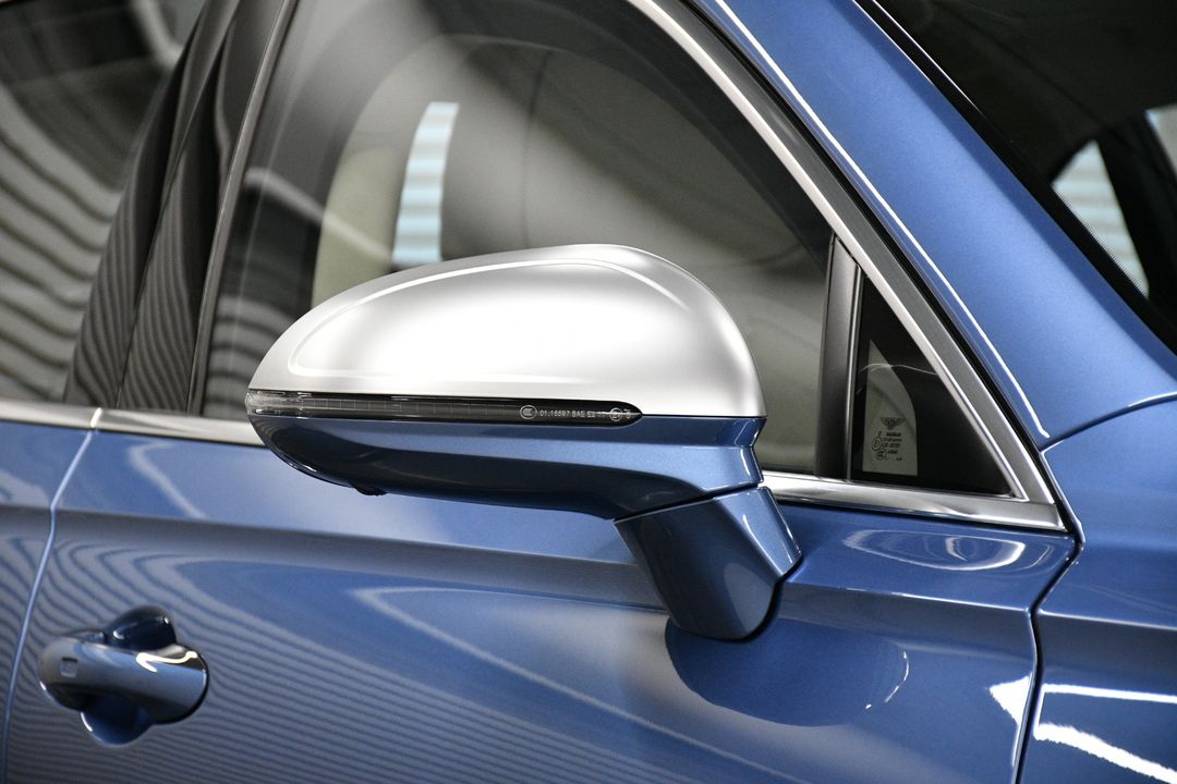 2023 Bentley Flying Spur