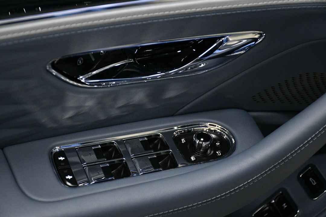 2023 Bentley Flying Spur