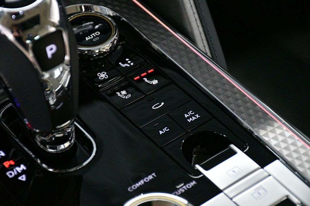 2023 Bentley Flying Spur