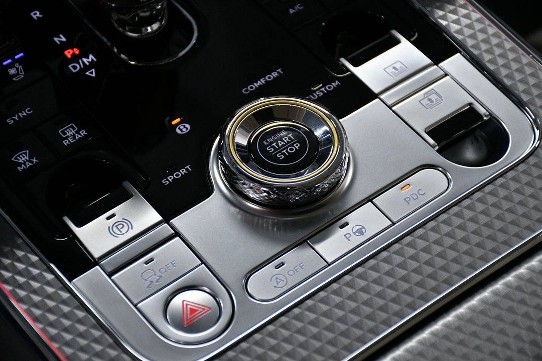 2023 Bentley Flying Spur