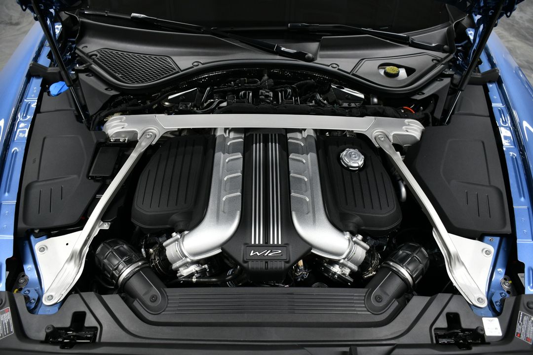 2023 Bentley Flying Spur