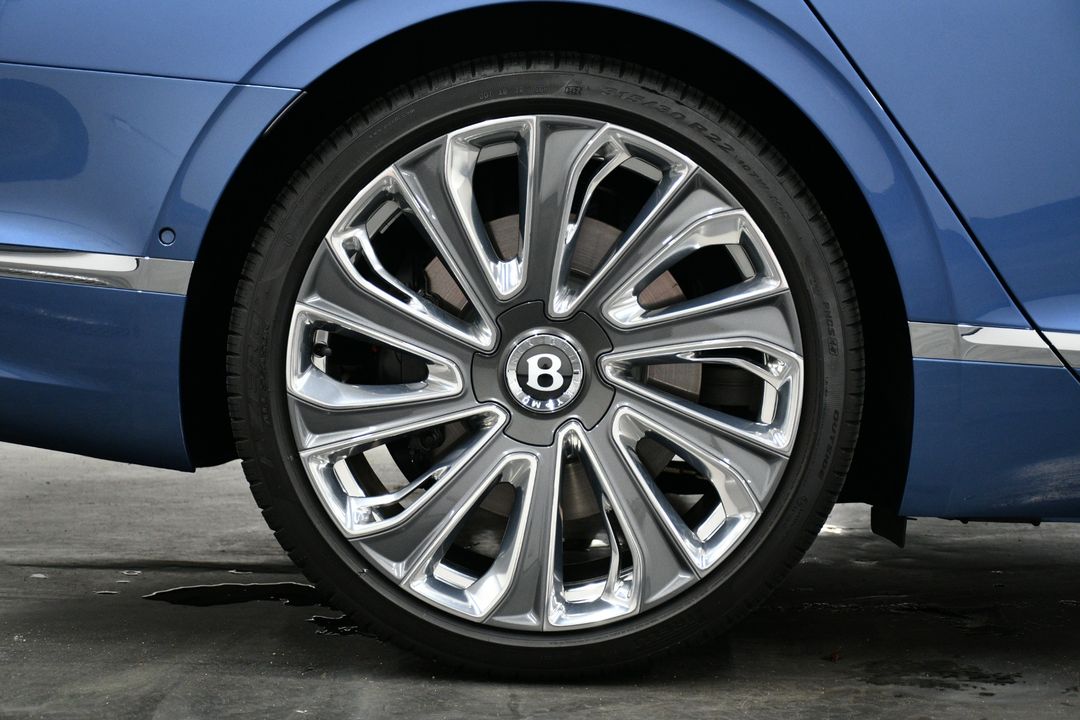 2023 Bentley Flying Spur