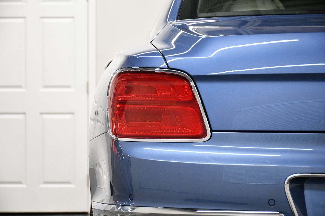 2023 Bentley Flying Spur