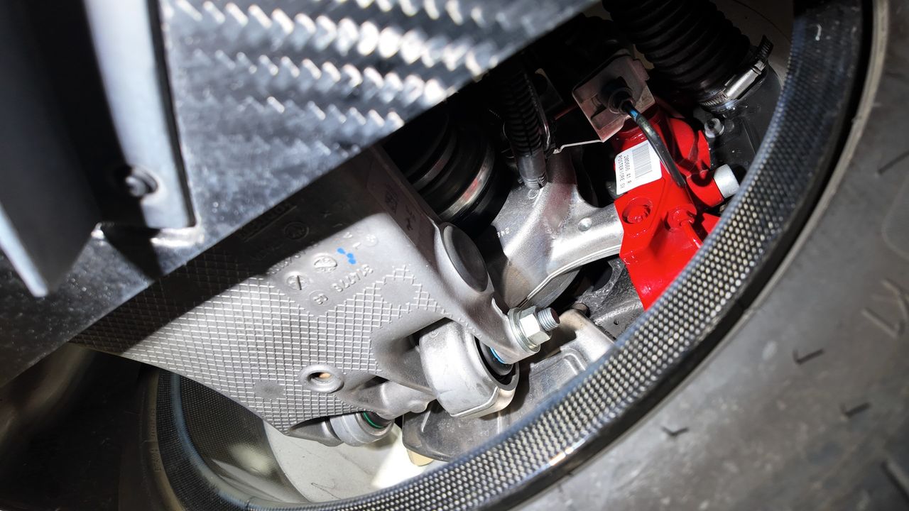 2024 Ferrari SF90