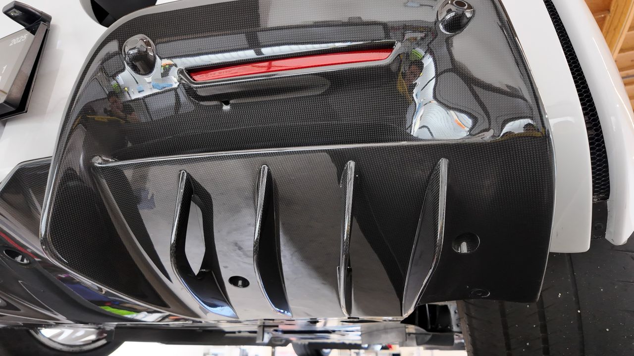 2024 Ferrari SF90