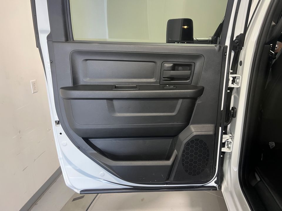 2024 Ram 2500 Tradesman Crew Cab 4x4