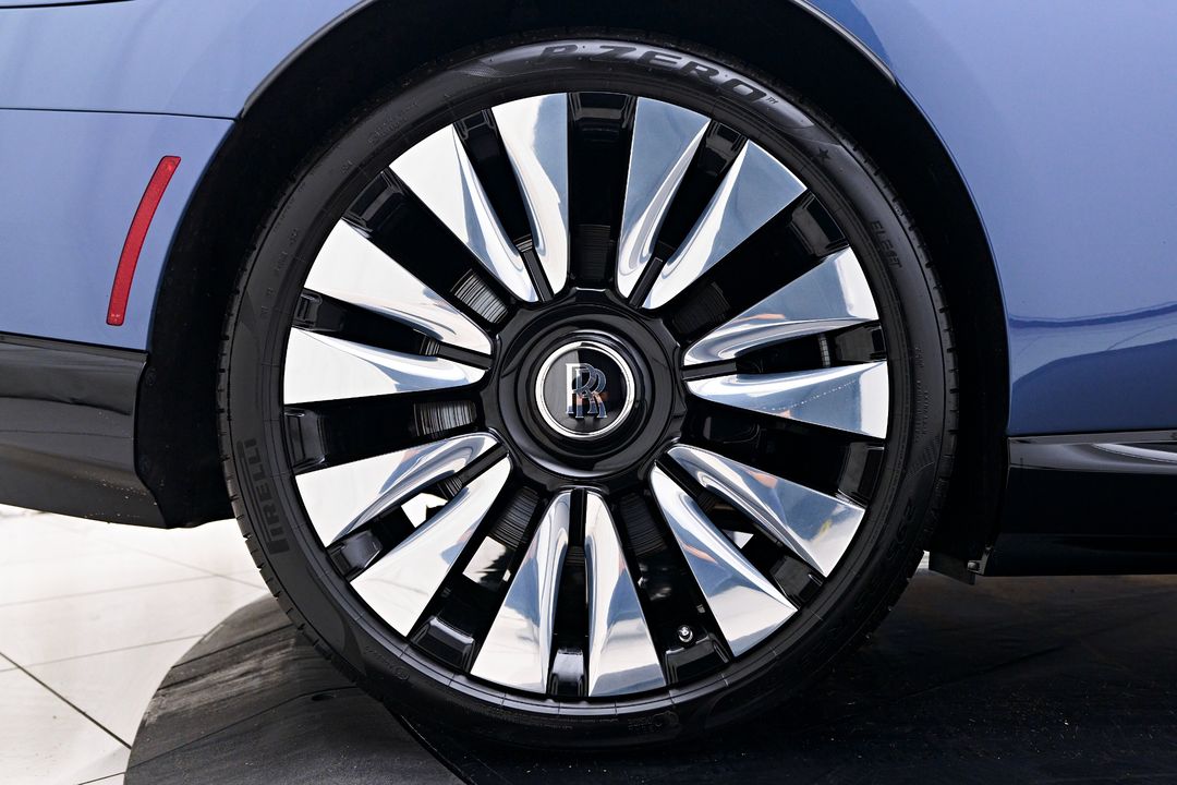 2024 Rolls-Royce Spectre
