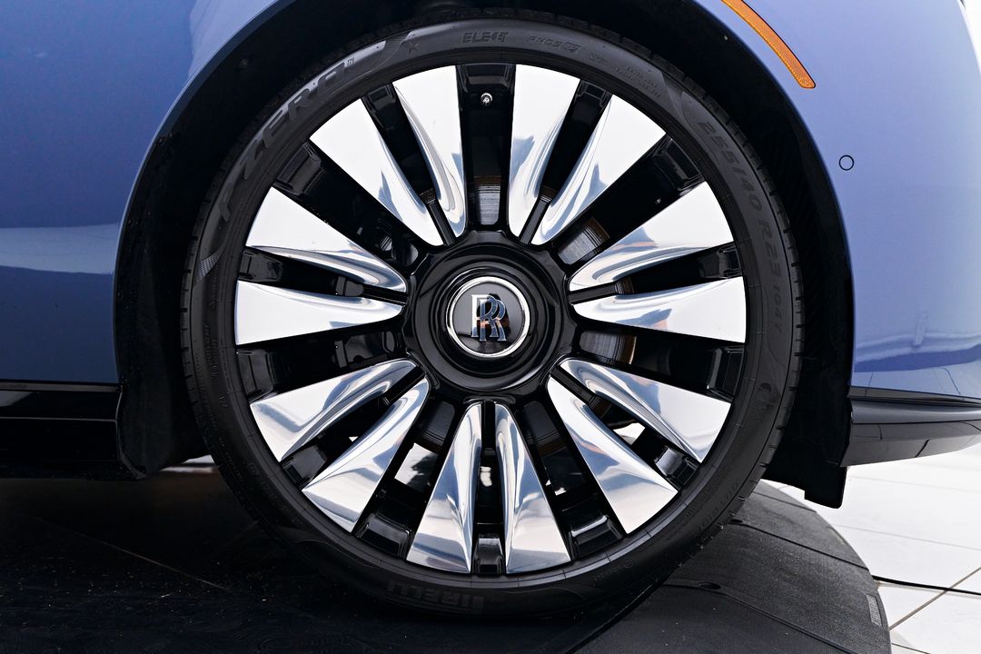 2024 Rolls-Royce Spectre