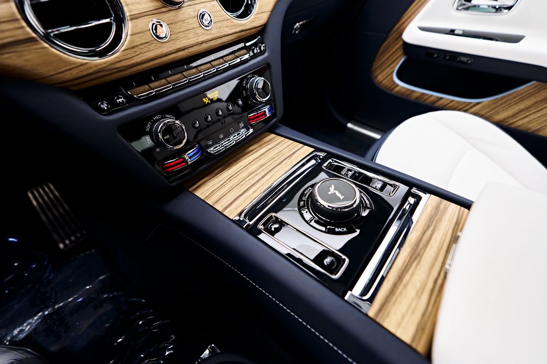 2024 Rolls-Royce Spectre
