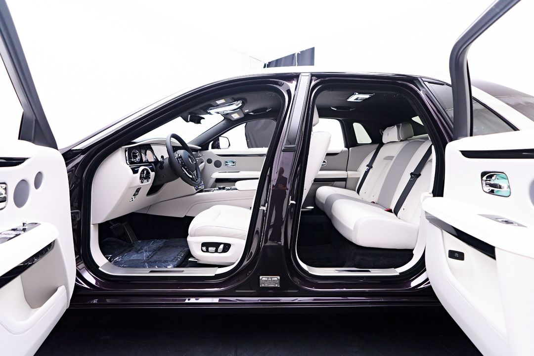 2024 Rolls-Royce Ghost