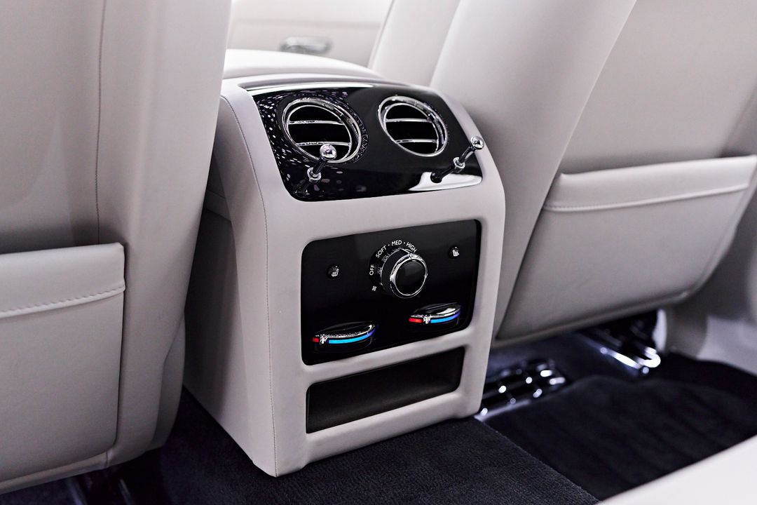 2024 Rolls-Royce Ghost