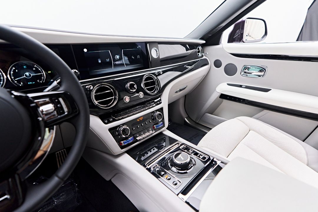 2024 Rolls-Royce Ghost