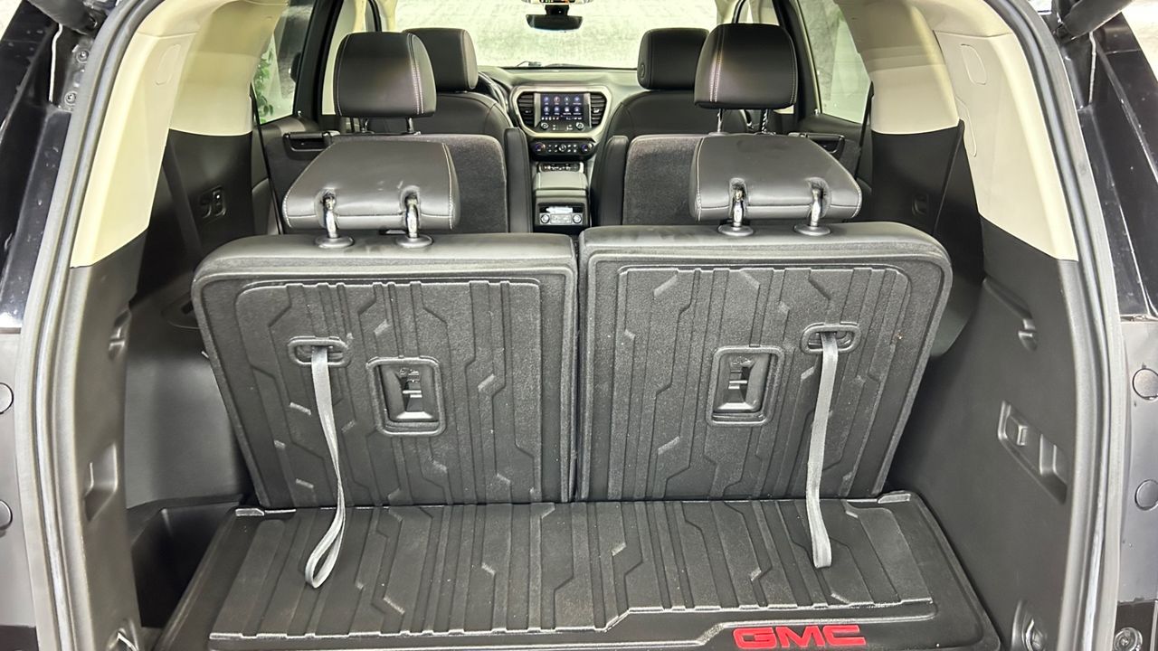 2022 GMC Acadia