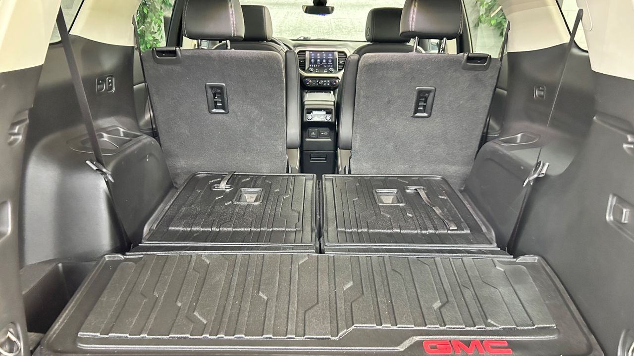 2022 GMC Acadia