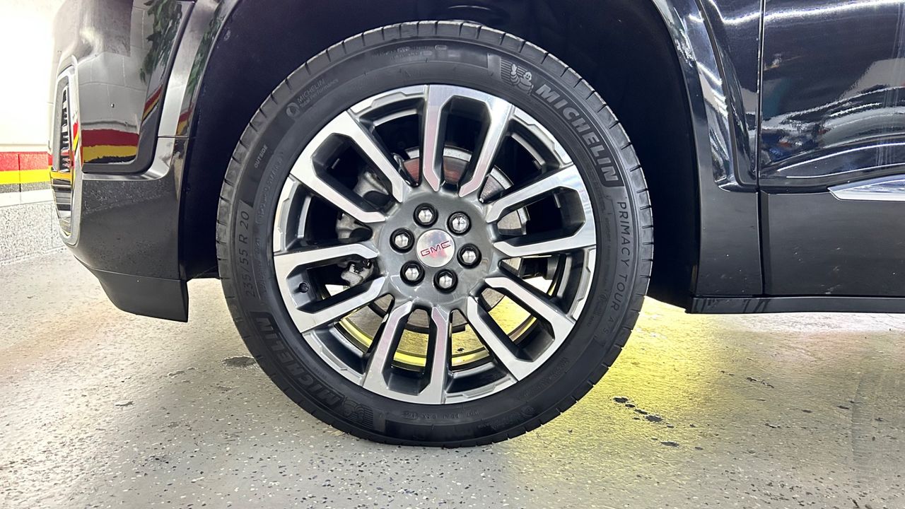 2022 GMC Acadia