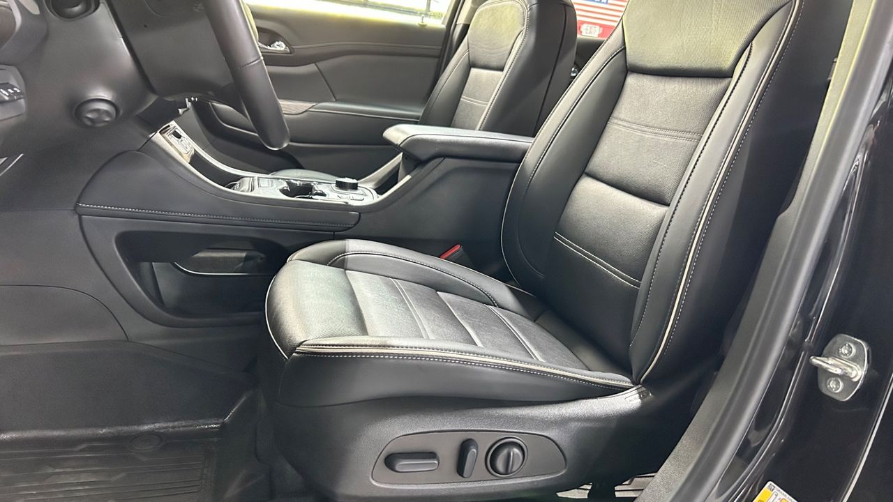 2022 GMC Acadia