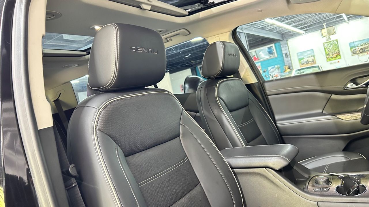 2022 GMC Acadia