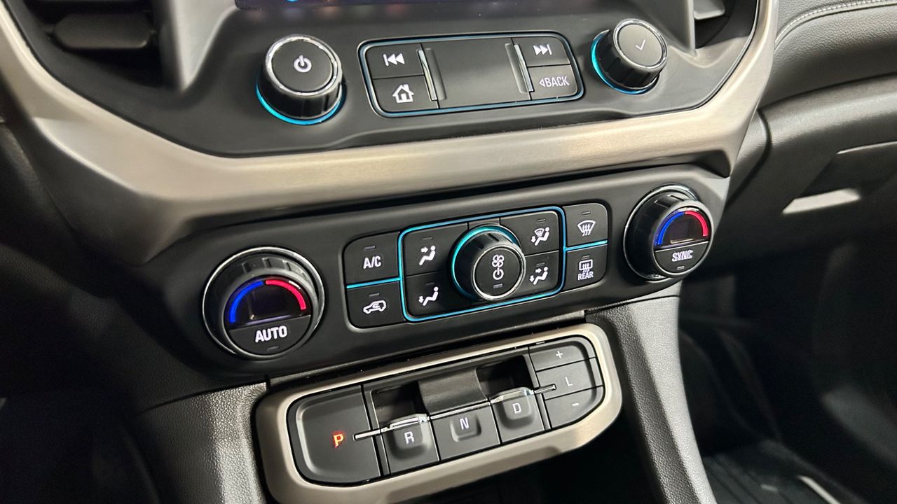 2022 GMC Acadia