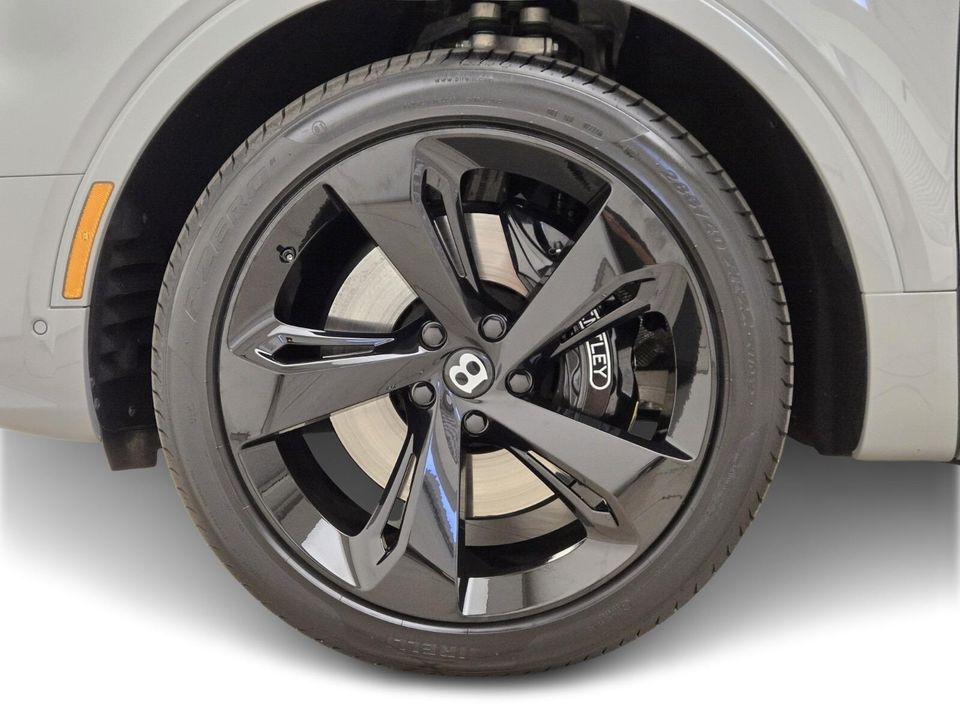 2025 Bentley Bentayga