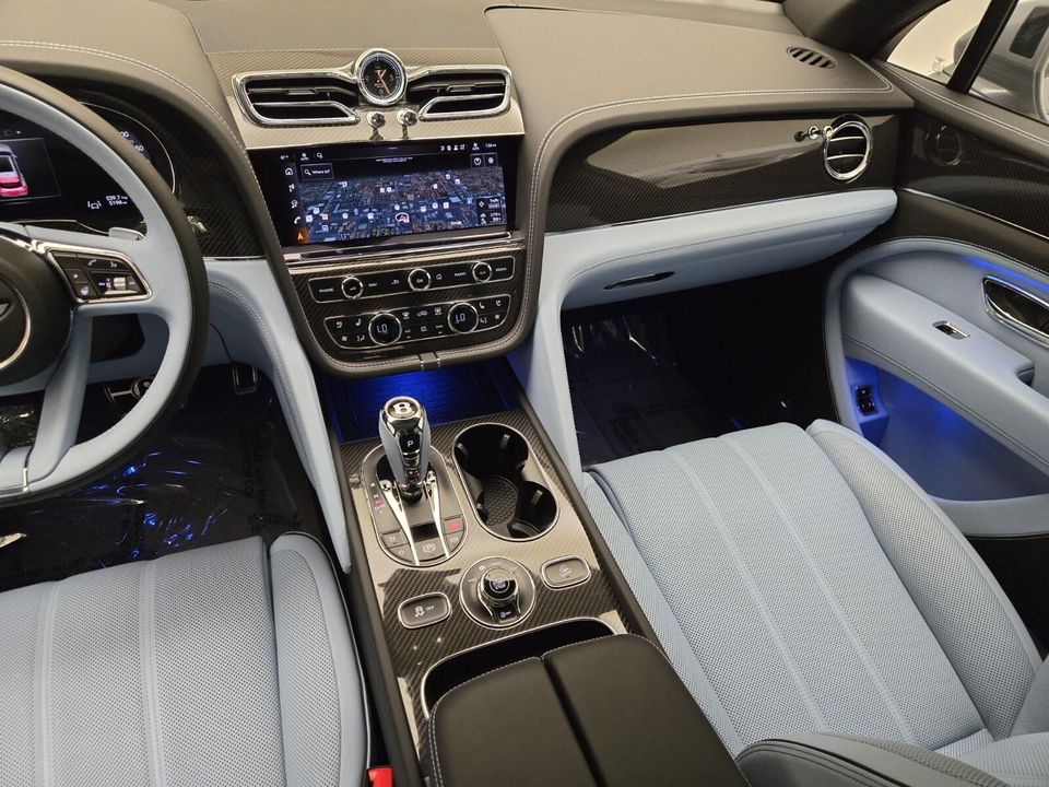 2025 Bentley Bentayga