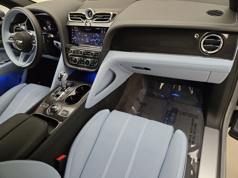 2025 Bentley Bentayga