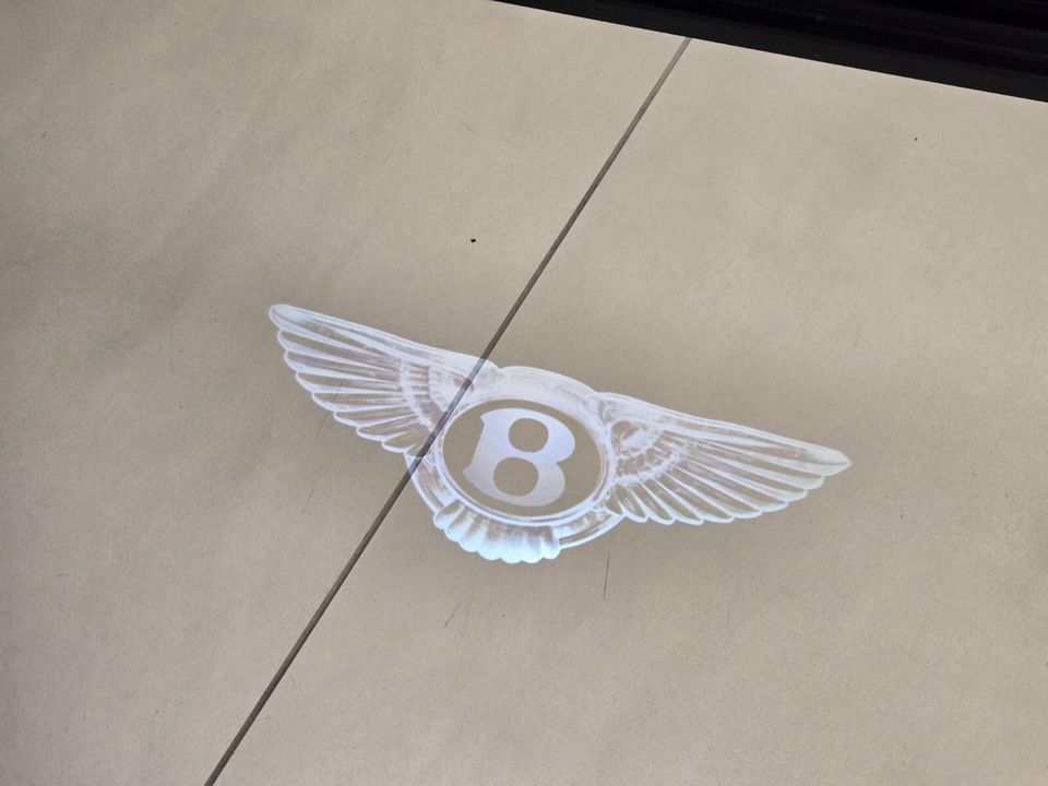 2025 Bentley Bentayga