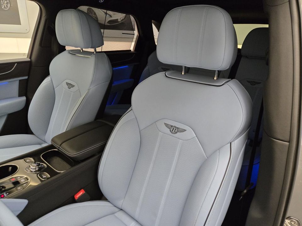 2025 Bentley Bentayga