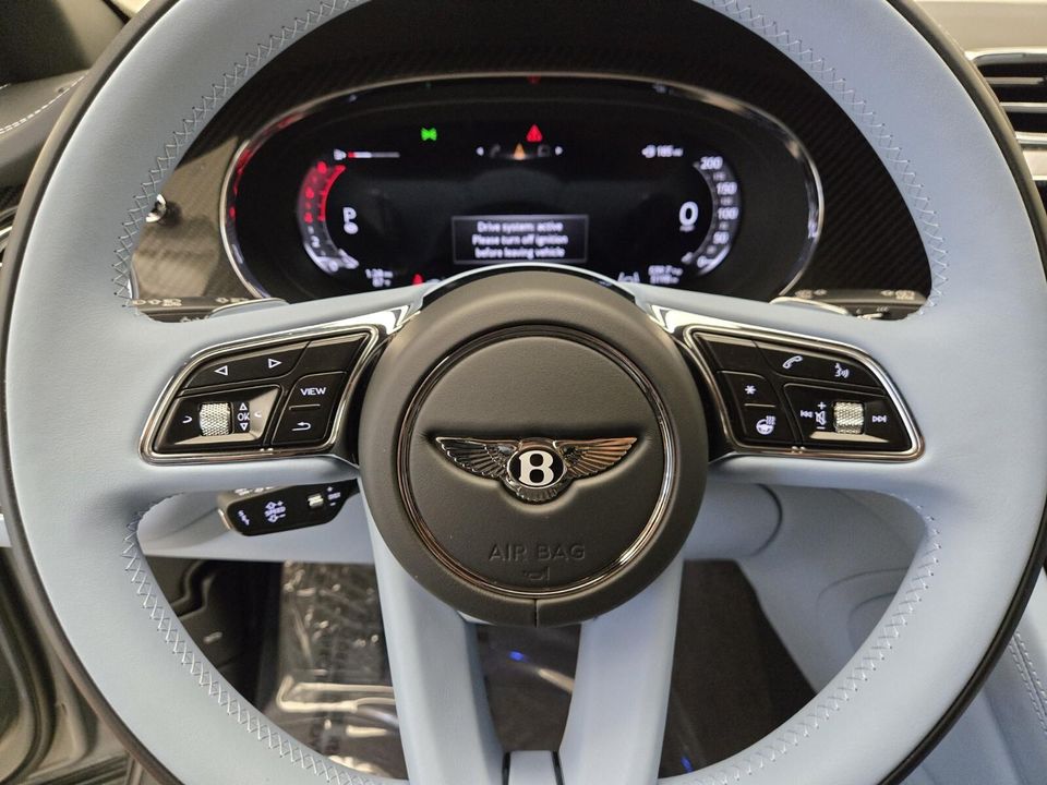 2025 Bentley Bentayga