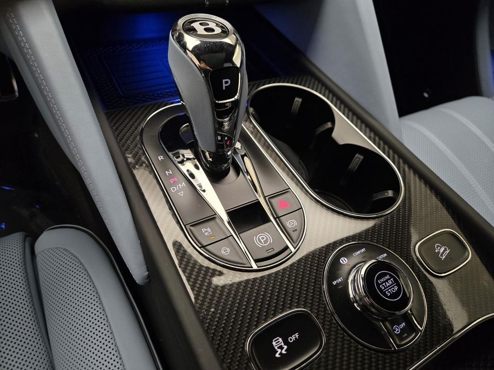 2025 Bentley Bentayga