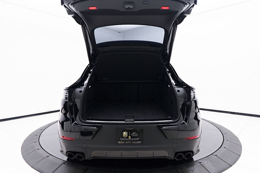 2023 Porsche Cayenne E-Hybrid Coupe