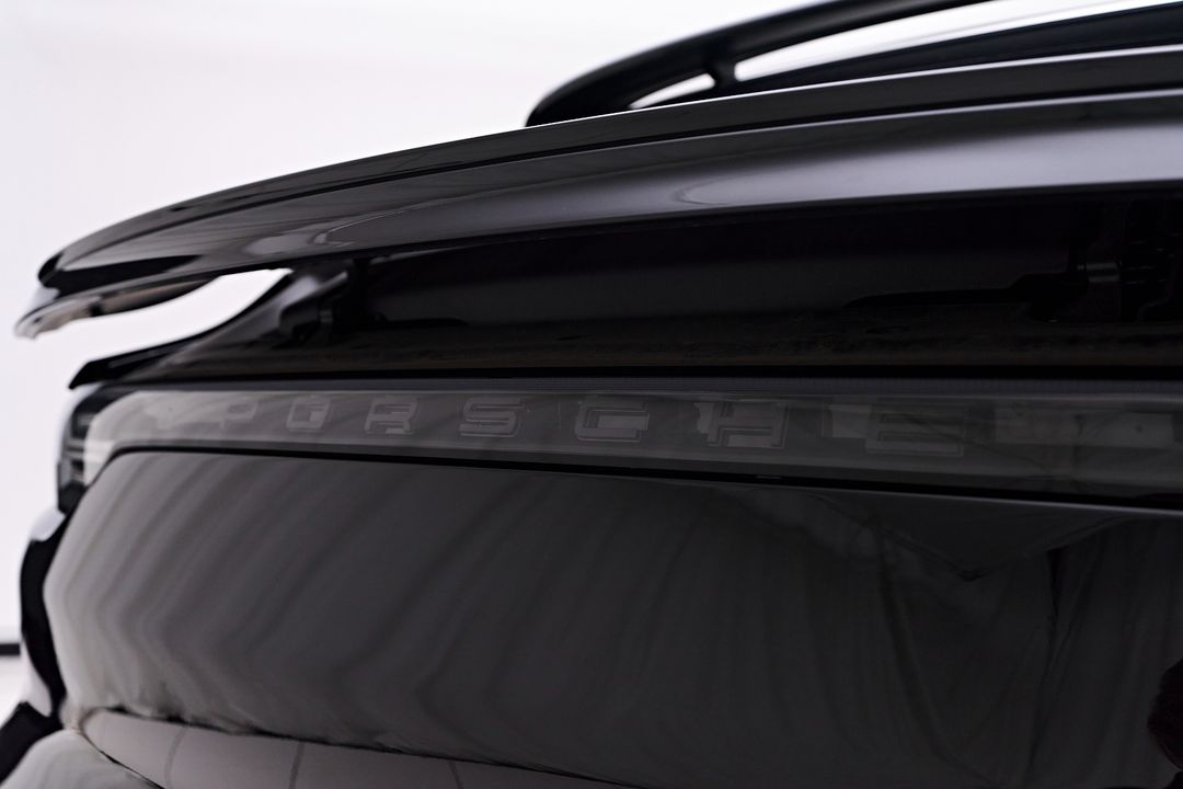 2023 Porsche Cayenne E-Hybrid Coupe