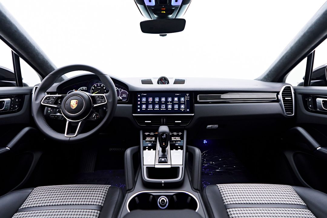 2023 Porsche Cayenne E-Hybrid Coupe